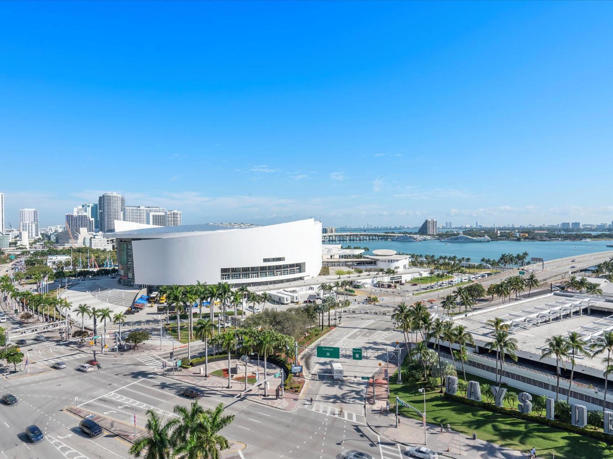 Apartment Mvr - Miami-s #1 - 11k Reviews