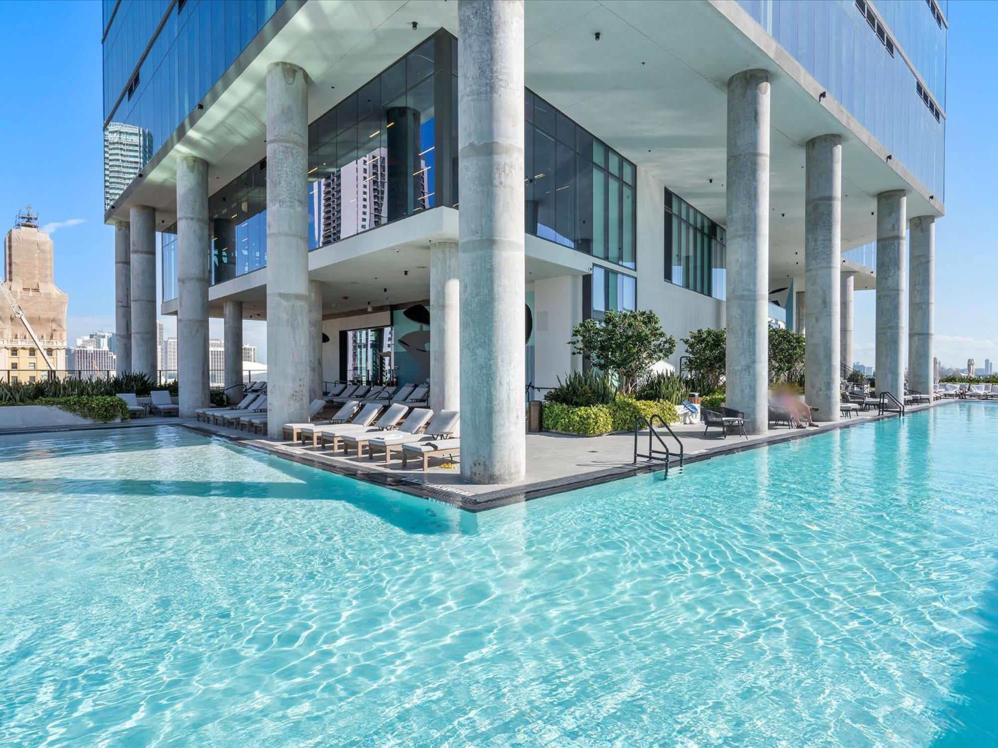 Mvr - Miami-s #1 - 11k Reviews Apartment